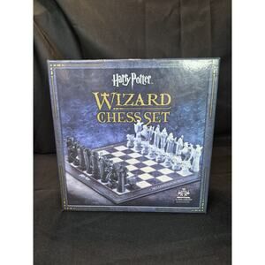 Harry Potter Wizard Chess Set The Noble Collection - Complete Set.